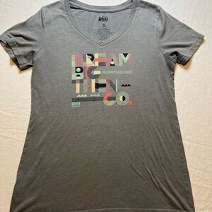 REI Adventure Graphic Tee‎ Women’s Medium